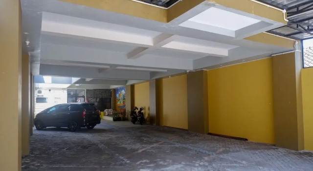 RedDoorz near Affandi Gejayan 2, Book Guesthouse Depok 