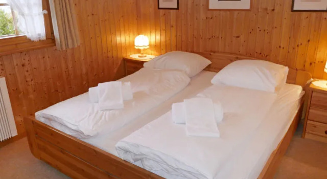 Chalet Eloise, Prenota Chalet Hotel a Canton Vallese con parcheggio, Parcheggio