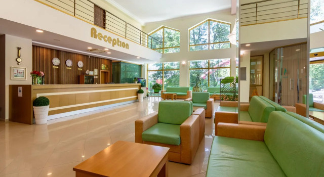 Palma Hotel, Забронировать Отель Отели Варненской области с бассейном, рядом с Центр курорта Золотые Пески, Бассейн