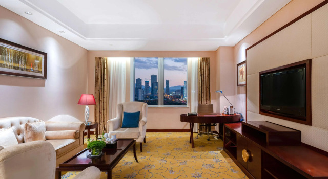 Howard Johnson By Wyndham Tropical Garden Plaza Kunming, Rezerwuj Hotel Hotele w Kunming z parkingiem, Parking