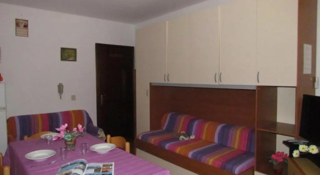 Spacious Apartment With Large Balcony, Забронировать Апартаменты/квартира Бибионе-Пинеда Венето, рядом с Долина Вальгранде