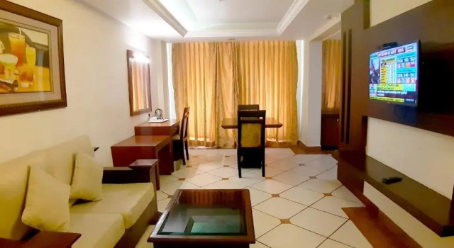 Emarald Hotel, Забронировать Отель Отели Коччи 3 звезды, 3*