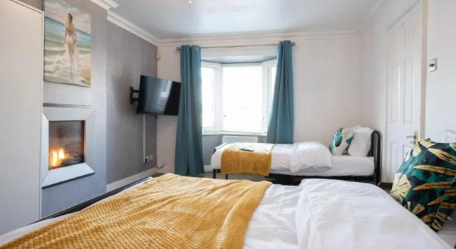 Renfrew House, Забронировать Отель Болтон Большой Манчестер