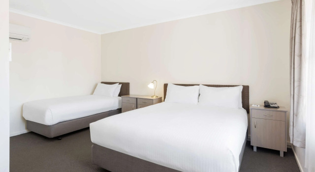 Трёхместный номер Standard Best Western Olde Maritime Motor Inn