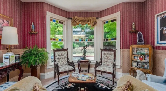 Bridgeford House Bed and Breakfast, Забронировать Отель Отели в центре Юрика-Спрингса с завтраком, отели в центре Юрика-Спрингса с завтраком