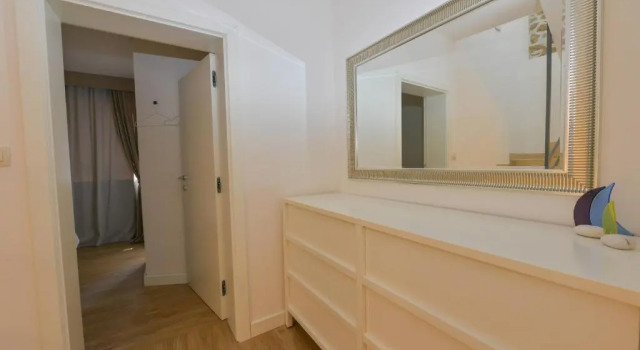NEW 2022 FAMILY HOUSE Ruzmarin, Rezerwuj Hotel Hotele w Kvarner Islands z parkingiem, Parking