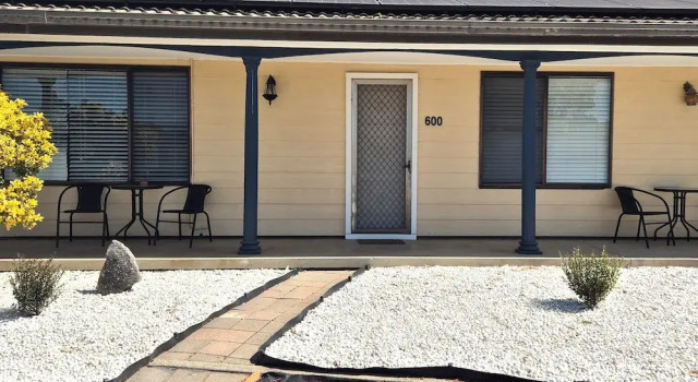 Коттедж Standard с 3 комнатами Tamworth Holiday Park