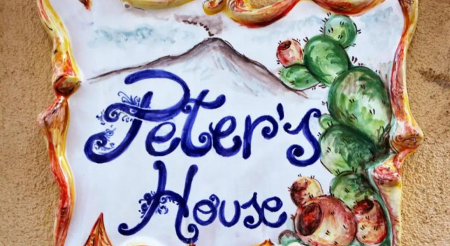 Коттедж Peters House