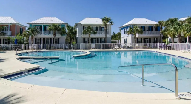 Коттедж The Bungalows at Seagrove 114