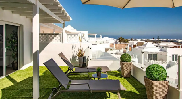 Апартаменты Flower Beach Suite 23