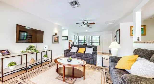 Walk to Dining & Shopping: Pompano Beach Home!, Reserva ahora Casa o chalet Pompano Beach Condado de Broward