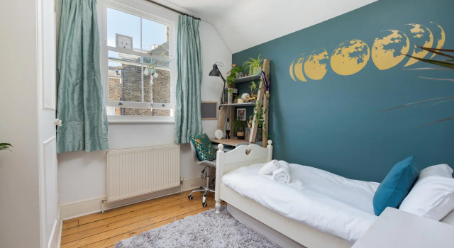 Delightful Family Home in Picturesque Richmond by Underthedoormat, Забронировать Отель Бизнес-отели Англии, 4* 5*