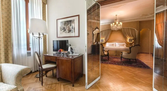 Люкс Prestige Hotel Relais Monaco