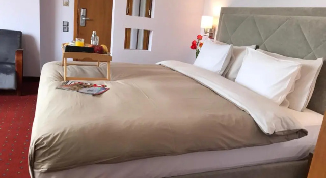 Двухместный номер Luxury с балконом и с видом на город Арт´Oтель