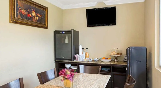 Sun And Surf Inn, Забронировать Отель Отели Miami Metropolitan Area 3 звезды, 3*