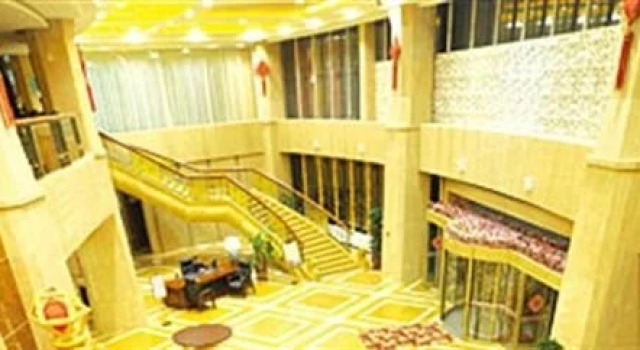 Dong Sheng Hong Fu Hotel - Changji, Boek Hotel Changji Xinjiang
