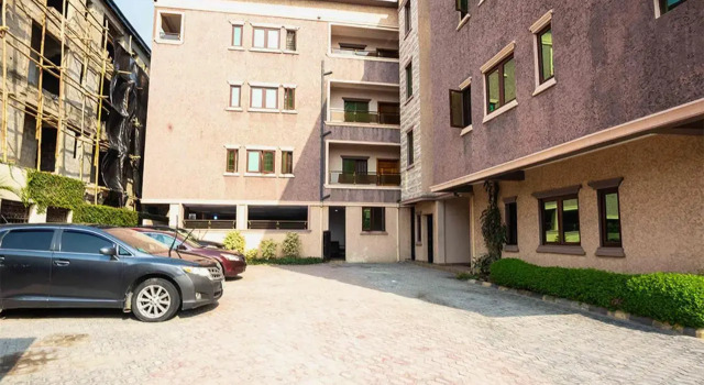 Plistbooking- Astounding 3 Bedroom Apartment Short Let In Lekki Lagos Nigeria