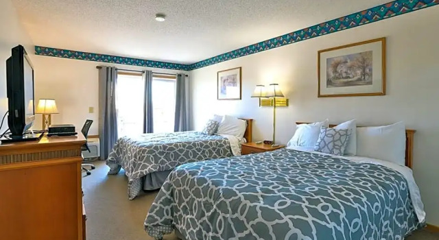 Четырёхместный номер Standard Amerivu Inn And Suites New Richmond