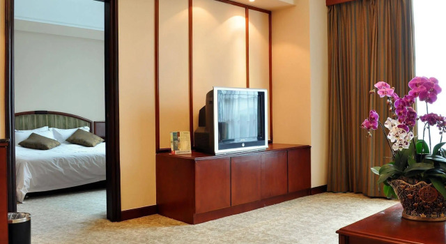 Jiang Men Palace International Hotel