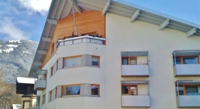Beautiful Holiday Home in Kitzbühel Near Lake Schwarzsee, Prenota Hotel Kitzbuhel 