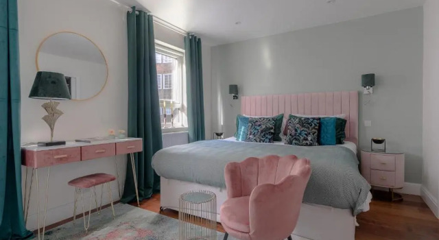 Notting Hill & Hyde Park EXCLUSIVE WEST-END SERENE DESIGNER FAMILY HOME 5Bed4bath, Забронировать Отель Отели Лондона 5 звезд, рядом с Парк Кенсингтонские сады, 5*
