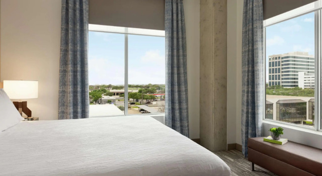 Люкс с 2 комнатами Hilton Garden Inn Austin North-Near the Domain, TX