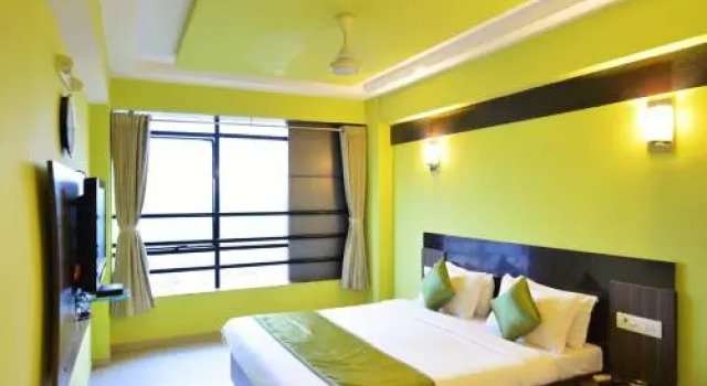 Kirtika -Malhaar Hotel, Rezerwuj Hotel Sātej Gujarat