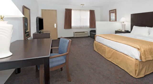 Двухместный номер Standard Days Inn & Suites by Wyndham Santa Rosa, NM