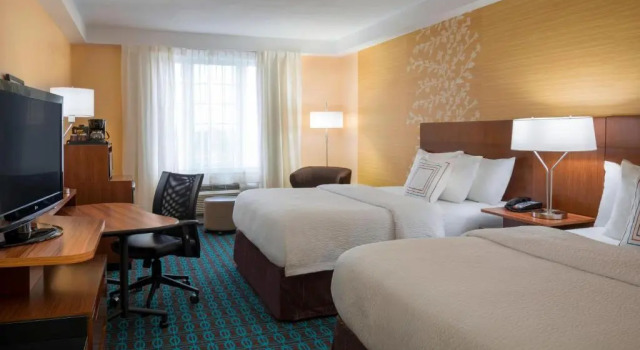Четырёхместный номер Standard Fairfield Inn & Suites by Marriott Ottawa Kanata