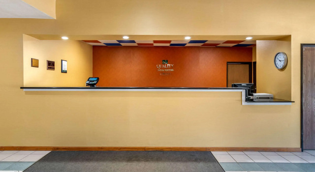 Quality Inn & Suites Lenexa Kansas City, Réserver Hôtel Hôtels à Kansas avec piscine, Piscine