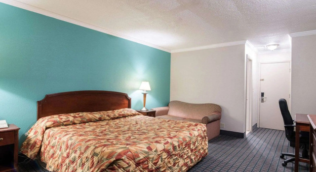 Двухместный номер Standard Rodeway Inn Syracuse Carrier Circle