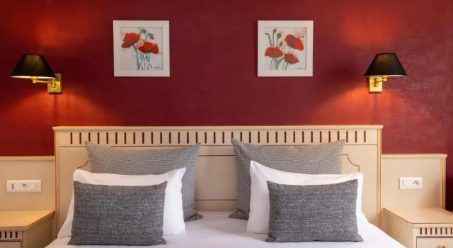 Двухместный номер Superior Logis Hôtel-Restaurant LE FONTARABIE