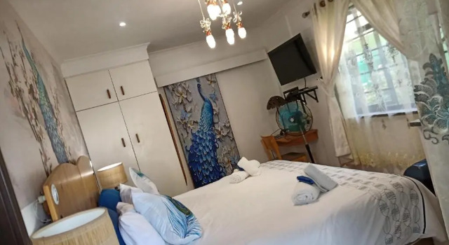 Двухместный номер Deluxe с видом на бассейн Queensburgh B&B or Self Catering