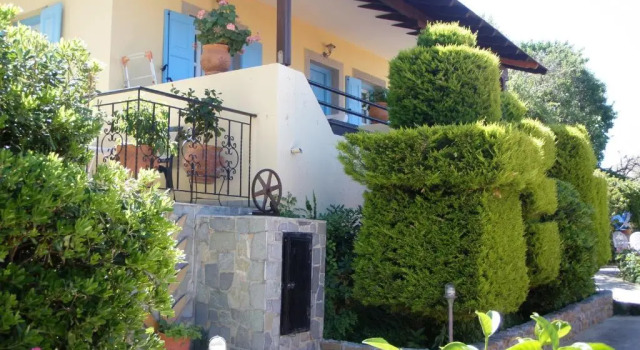 Студия Hotel Dina - Ξενοδοχείο Ντινα