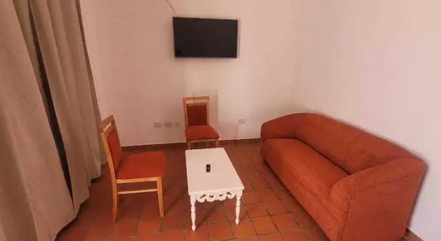 LUCIO l, Buchen Sie Hotel Cachi 