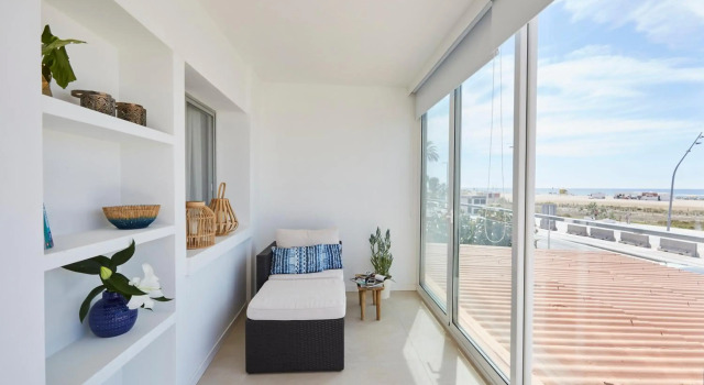 Sunny Beachfront Escape