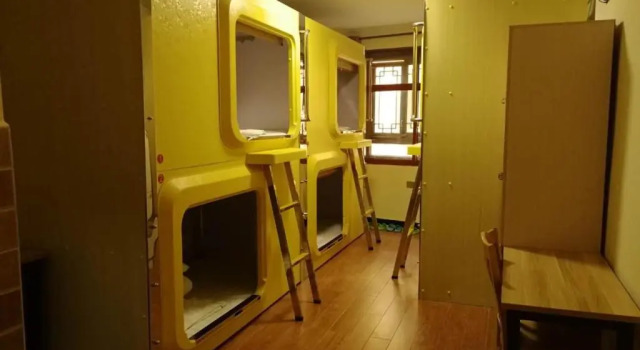 Кровать в общем номере (женский номер) Shangri_La Lamtin Youth Hostel