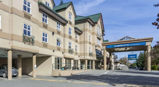 Clarion Hotel & Conference Centre, Забронировать Отель Абботсфорд Lower Mainland British Columbia