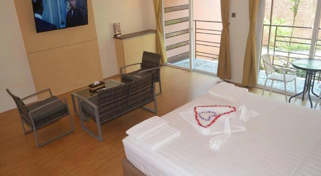 Myint Mo hotel