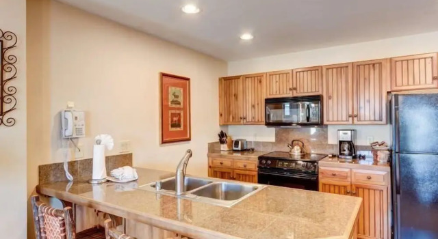 Номер Standard с балконом Luxury 1 Bedroom Mountain Vacation Rental in Breckenridge With Access to a Hot Tub and Heated Garage Parking