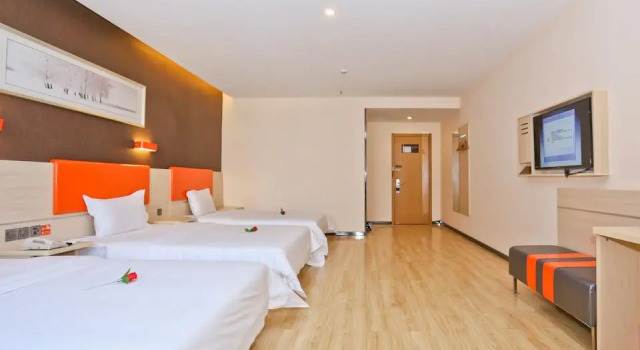 7 Days Premium Jinan Gaoxin Qu Wanda Plaza, Забронировать Отель Ли-Ченг Цзинань
