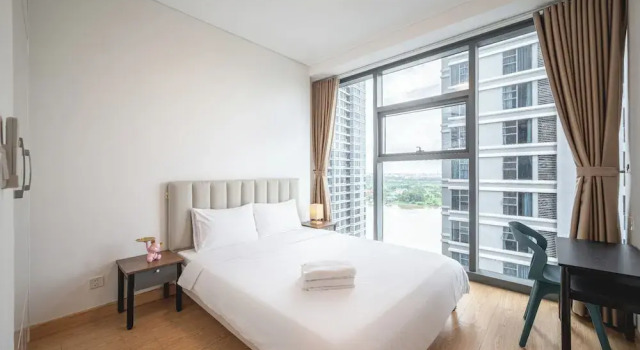 Апартаменты Superior Saigon Sunwah Pearl - High Class 1 2 3 Apartment