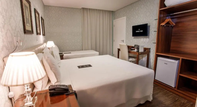 Luxury triplă cameră Sofistic Hotel