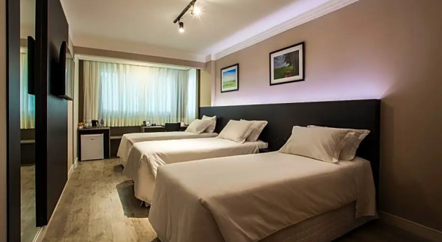 Номер Comfort Santa Inn Hotel