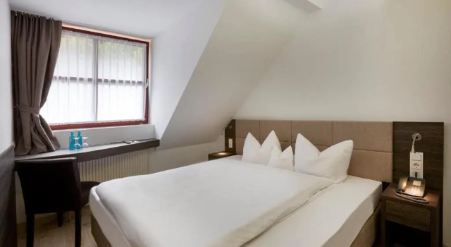 Одноместный номер Comfort H+ Hotel Nürnberg