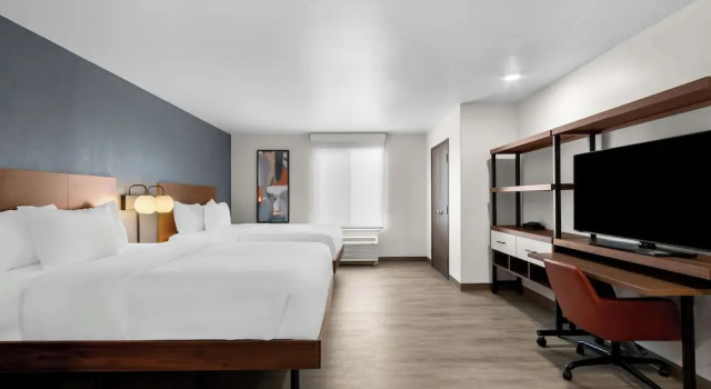 Четырёхместный люкс Everhome Suites Glendale Sports Entertainment District