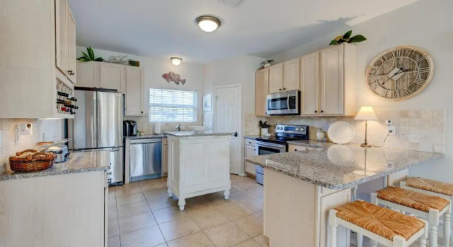 Коттедж Beach Blessings Luxe 30A Townhome 2BR 3Bath, Walk to Beach, Pool, Hot Tub