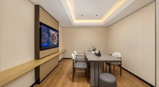 Люкс Executive Vienna International Hotel 5.0 Haikou Guomao Friendship Sun City