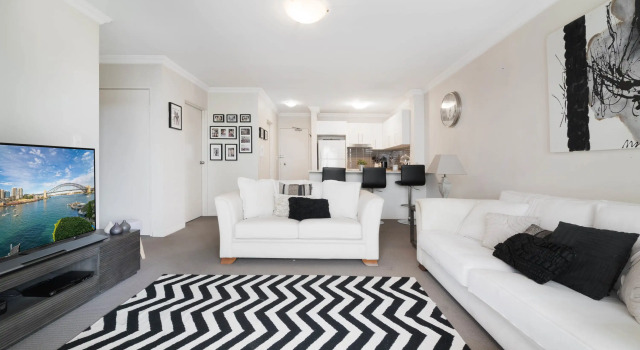 Walk to Coogee Beach Apartment Retreat