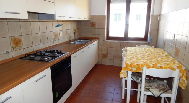 Gomez 1 - Two Bedroom